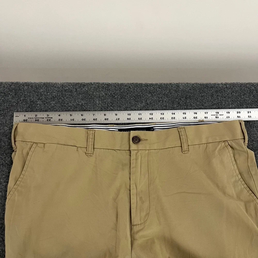 Tommy Hilfiger Chino Pants Mens Size 38x30 Beige Tailored Fit Flat Front Casual